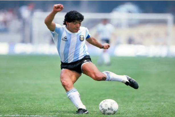 Il Dio del Calcio: Storie Interessanti su Diego Maradona