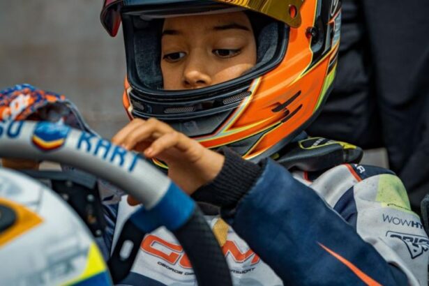 Atiqa Mir, 9 anni, l'unico kartista asiatico selezionato per l'iniziativa per i nuovi giovani talenti delle Iron Dames
