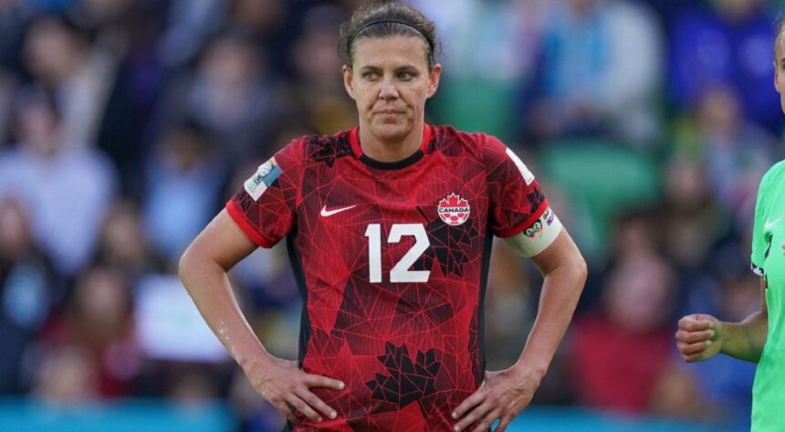 Christine Sinclair afferma di non aver mai visto le riprese dei droni della sua squadra nazionale