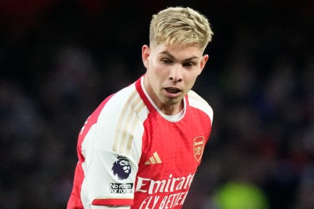 Smith Rowe lascia l'Arsenal per unirsi al Fulham con un contratto di cinque anni