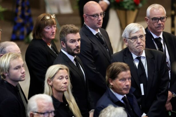 David Beckham tra i dignitari del calcio presenti al funerale dell'ex allenatore dell'Inghilterra Sven-Goran Eriksson