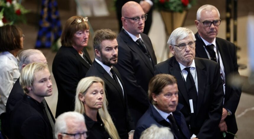 David Beckham tra i dignitari del calcio presenti al funerale dell'ex allenatore dell'Inghilterra Sven-Goran Eriksson