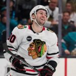 Il miglior free agent senza contratto dei Blackhawks finalmente firma altrove