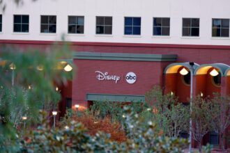 Novità: Disney-DirecTV, Diamond, PGA-LIV - Sports Media Watch