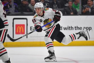 Proiezione di una formazione ideale dei Blackhawks per la vetrina dei potenziali clienti del 2024